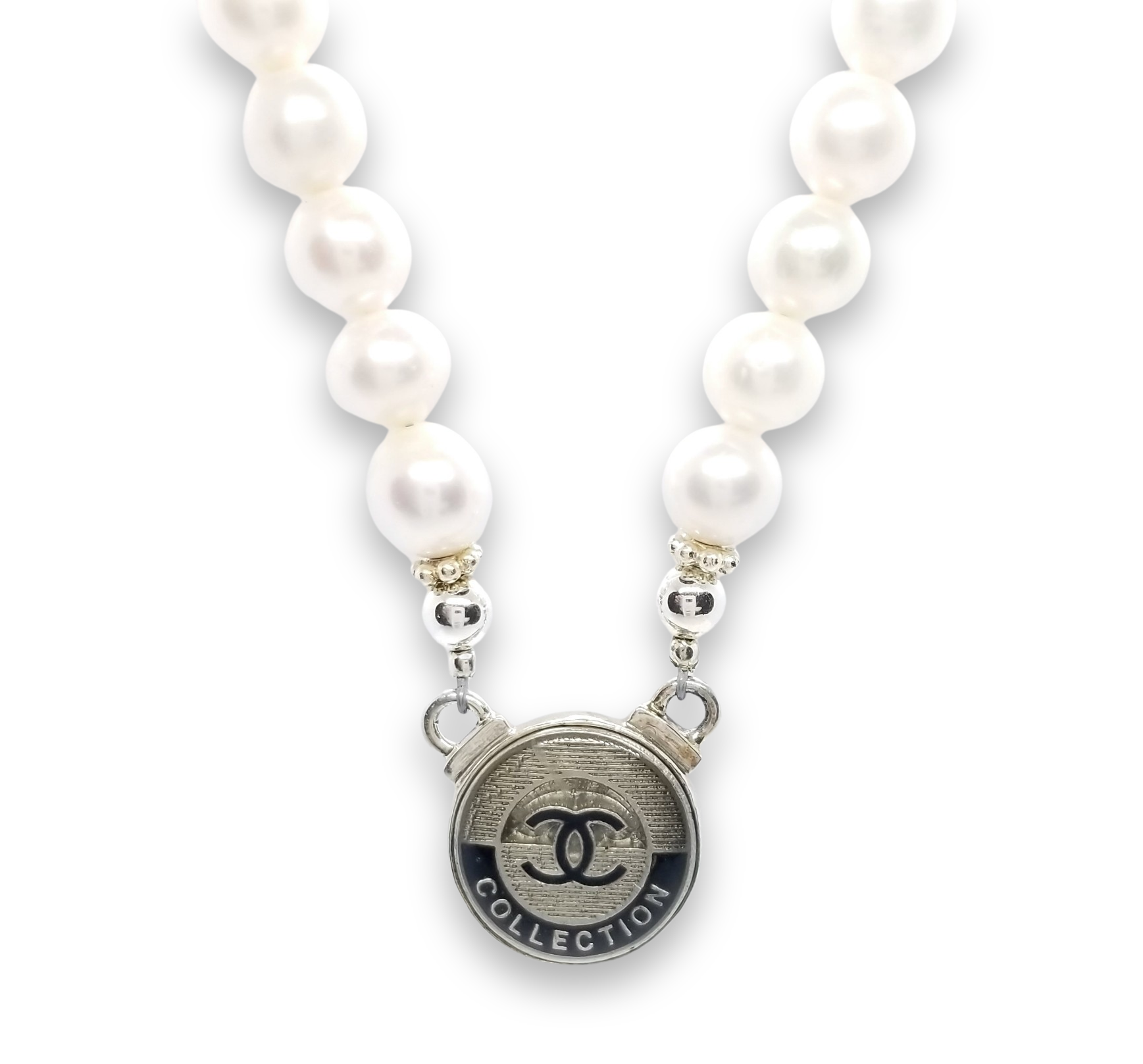 Vintage Button Pearl Necklace - Laurel Ridge Antiques and Inn